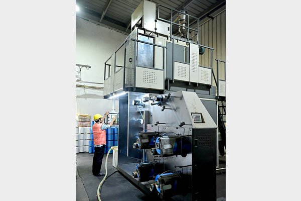 Lofil Yarn Machine